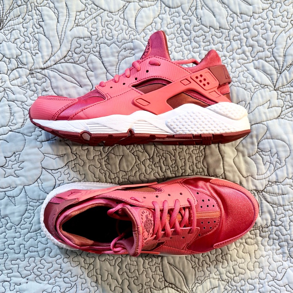 Nike Air Huarache Run Ember Pink Women’s Sneakers 634835-801 Sz 9.5 💚